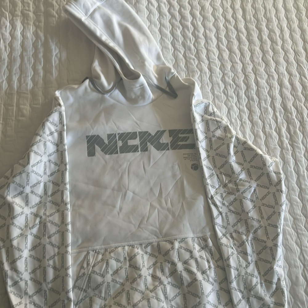 White Nike Sweatshirt XXL
